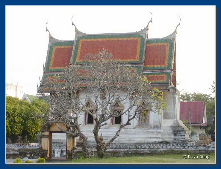 Ubon Ratchathani Wat Thung Si Meuang 20031216 -2